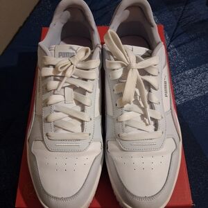 Puma Women's White and Pink Sneakers